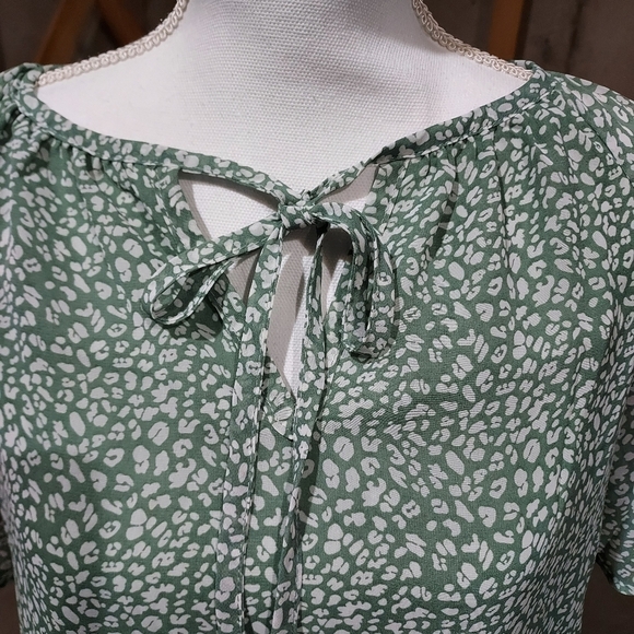 Womans shirt L - Picture 3 of 7